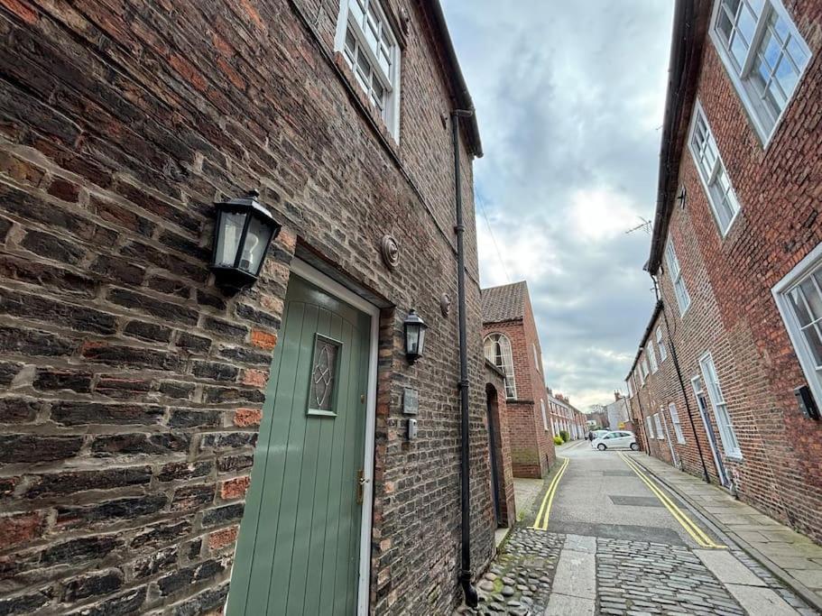 Quirky Cottage In The Historical Town Of Beverley Buitenkant foto